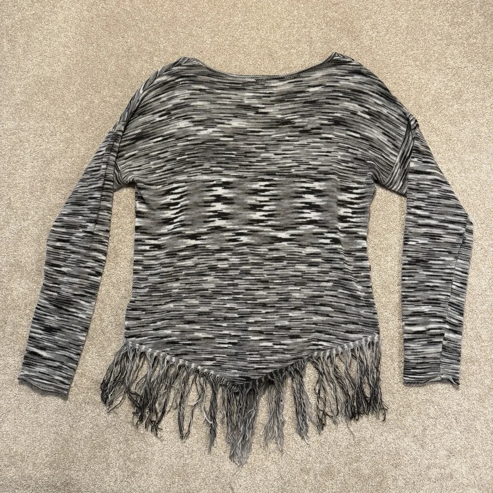 Billabong Sweater Sz L Striped Fringe Bohemian Relaxed V-Neck‎ Long Sleeve Top
